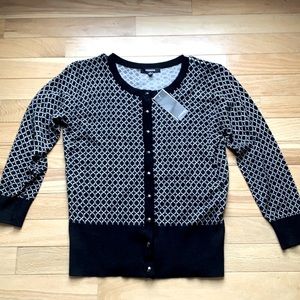 PREMISE NWT SUPER CUTE PERFECT SWEATER
